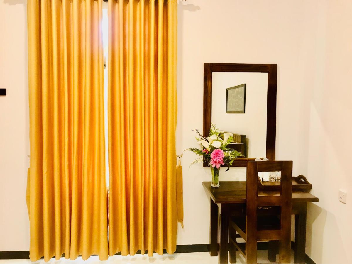 Queensland Hotel Nuwara Eliya Esterno foto