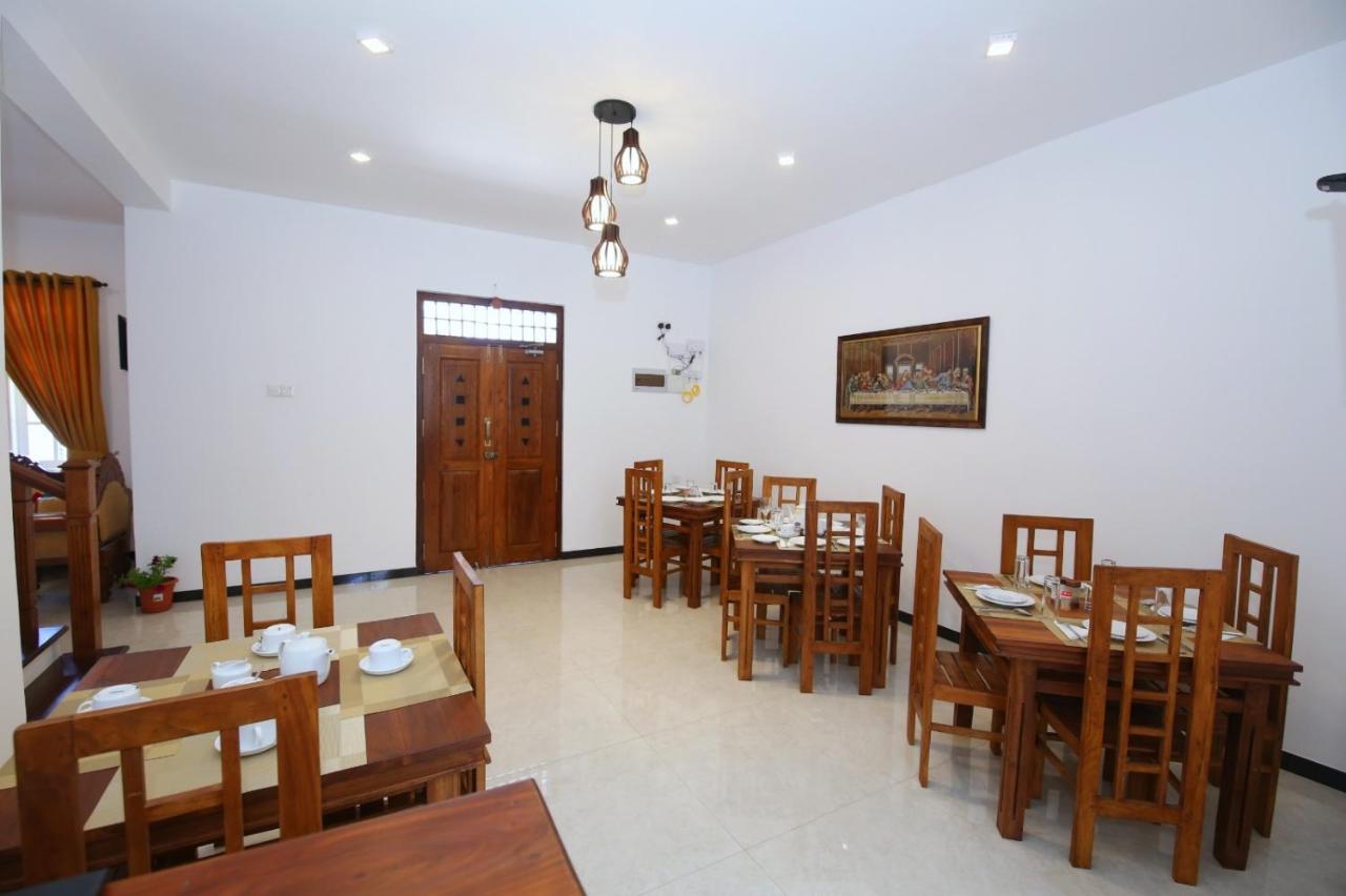 Queensland Hotel Nuwara Eliya Esterno foto